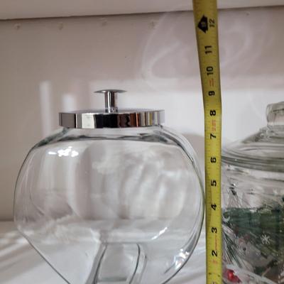 Sale Photo Thumbnail #302: Your chance to put your hand in 2 cookie jars.