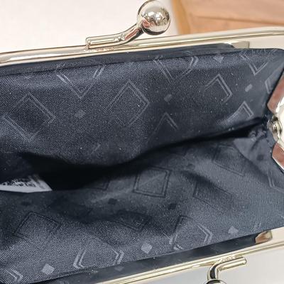 Sale Photo Thumbnail #406