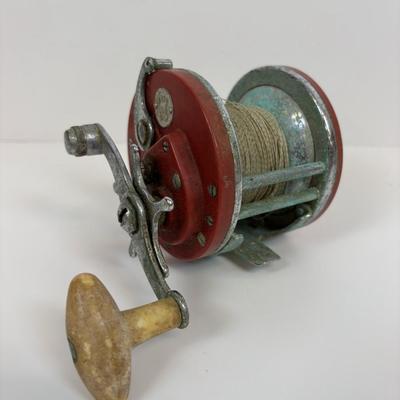 LOT 30: Vintage Unimetrics Marine Transceiver Sea Hawk, Fishing Reel & Rebel Lure