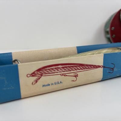 LOT 30: Vintage Unimetrics Marine Transceiver Sea Hawk, Fishing Reel & Rebel Lure