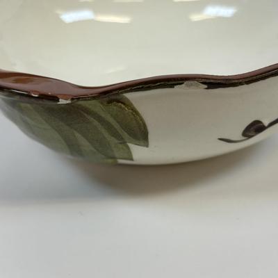 LOT 32: Vintage Stangl Pottery "Sculpted Fruit" Dinnerware Collection