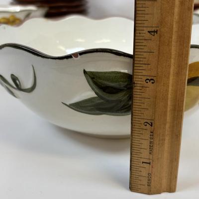 LOT 32: Vintage Stangl Pottery "Sculpted Fruit" Dinnerware Collection