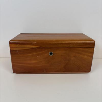 LOT 33: Argentos SC Made w/Swarovski Crystals, Lane Cedar Mini Chest, Chic & Tonic Bangle Flask, Floral Compact & More