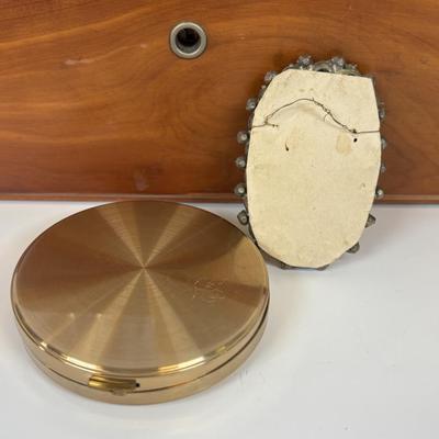 LOT 33: Argentos SC Made w/Swarovski Crystals, Lane Cedar Mini Chest, Chic & Tonic Bangle Flask, Floral Compact & More