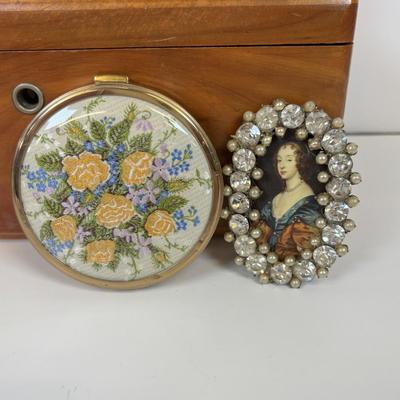 LOT 33: Argentos SC Made w/Swarovski Crystals, Lane Cedar Mini Chest, Chic & Tonic Bangle Flask, Floral Compact & More