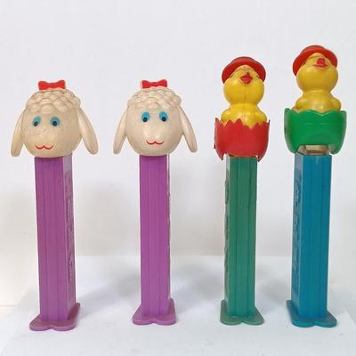 LOT 43: Large Collection of Vintage Pez Dispensers