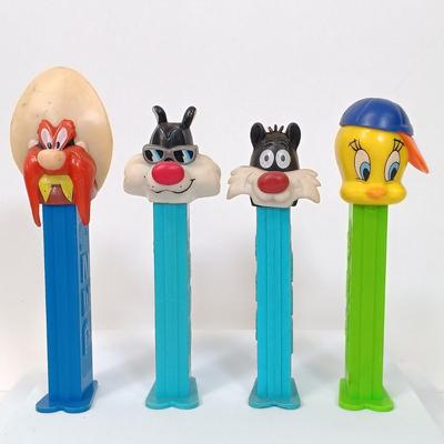 LOT 43: Large Collection of Vintage Pez Dispensers
