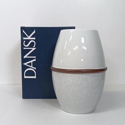 LOT 44: Dansk Mettalise Bouquet Vase in original box, Partylite Global Fusion Mosaic Candle Lamp Set, Ethan Allen Brass Sconce & More