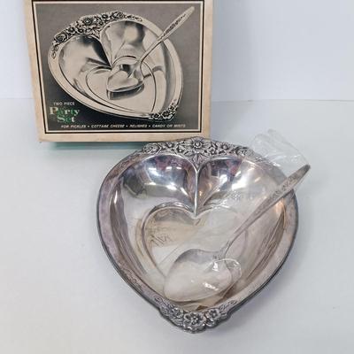 LOT 45: Vintage Ceramic Ping Pong Players, Lenox Irish Prayer Spoon Rest, Hamilton Collection 'Spot Takes a Ride', Vernon Kilns...