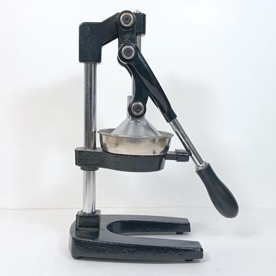 LOT 50: IL Mulino NY Commercial Manual Juice Press