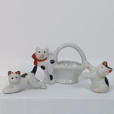 LOT 51: Vintage Japan Porcelain Animal Figurines