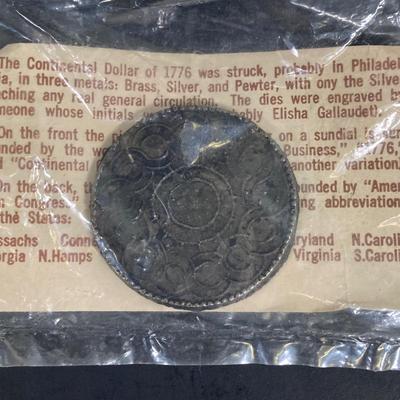 LOT 56: Vintage Coin Memorabilia - McGill High Speed Changer (JL Galef), 200th Anniversary US Capital UN Clad Half Dollar, US Mint...