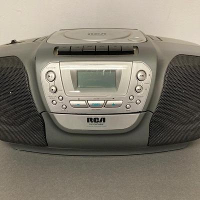 LOT 61: Pair of Portable Radio / Stereo / CD Players - Magnavox Boom Box and RCA CD / Cassette