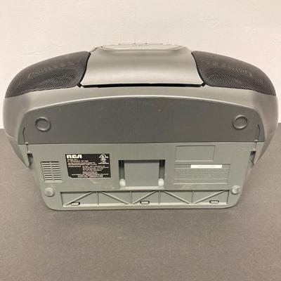 LOT 61: Pair of Portable Radio / Stereo / CD Players - Magnavox Boom Box and RCA CD / Cassette