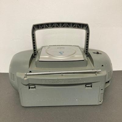 LOT 61: Pair of Portable Radio / Stereo / CD Players - Magnavox Boom Box and RCA CD / Cassette