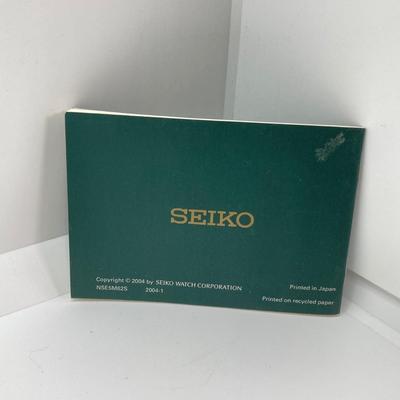 LOT 64: Seiko Kinetic Sportura Air Diver's 200m Watch with Box