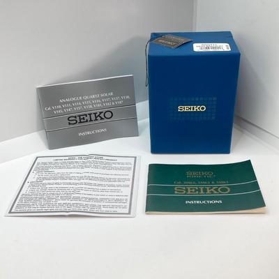 LOT 64: Seiko Kinetic Sportura Air Diver's 200m Watch with Box