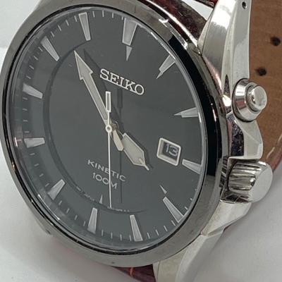 LOT 66: Seiko Kinetic 100M Calendar Watch with Leather Band and Box