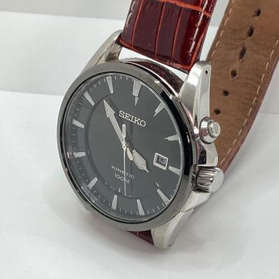 LOT 66: Seiko Kinetic 100M Calendar Watch with Leather Band and Box