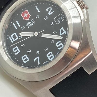 LOT 68: Swiss Army Victorinox Calendar Watch