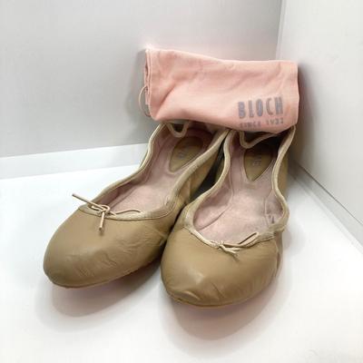 LOT 69: Three Pair of Bloch Fashion Roll Up Dance Shoes (NOS) - US 6, 10.5 and 12