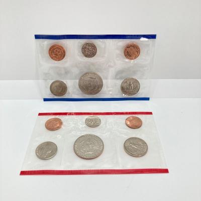 LOT 72: Four US Mint Uncirculated Coin Sets in Original Envelopes - 1987, 1988, 1989 and 1990