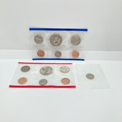 LOT 73: Five United States Mint Uncirculated Coin Sets in Original Envelopes - 1993, 1994, 1995, 1996 and 1998
