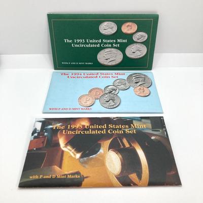 LOT 73: Five United States Mint Uncirculated Coin Sets in Original Envelopes - 1993, 1994, 1995, 1996 and 1998