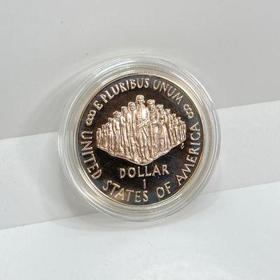 LOT 78: United States Mint - US Constitution Coin 1987 200th Anniversary - Silver Dollar / $1 Dollar Coin with Certificate of...