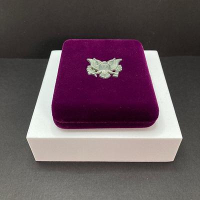 LOT 79: 1988 Walking Liberty American Eagle One Ounce Proof Silver Bullion Dollar $1 Coin in Presentation Box - 1 Oz Fine Silver