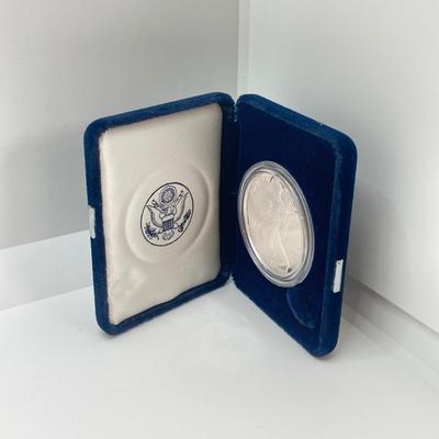LOT 81: 1996 Walking Liberty Silver American Eagle One Dollar Proof Coin - One Ounce Fine Silver with Presentation Box and Certificate of...