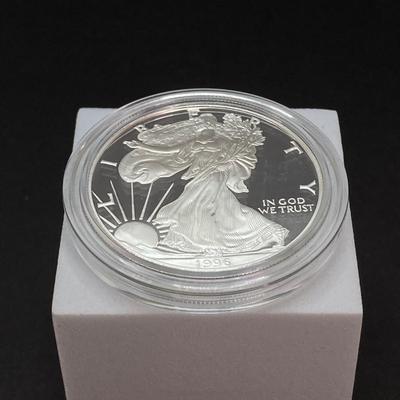 LOT 81: 1996 Walking Liberty Silver American Eagle One Dollar Proof Coin - One Ounce Fine Silver with Presentation Box and Certificate of...