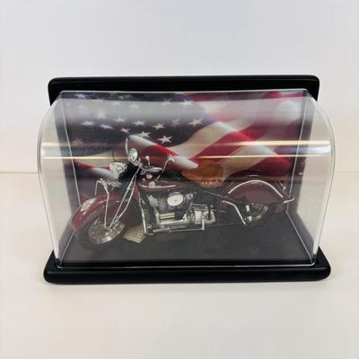 LOT 82: Franklin Mint 1942 Indian Motorcycle Model 442 w/Display Case