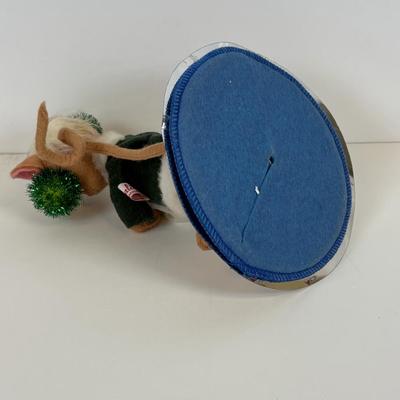 LOT 85: Vintage Annalee Collection: 1992 Country Mouse Cheese Wedge, 1997 Ice Skater, 1997 Popcorn, 2000 Stinky Cheese Mouse, Mouse...