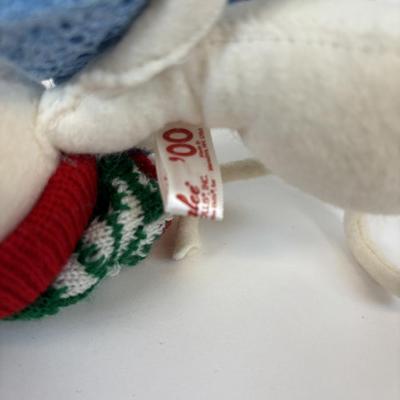 LOT 85: Vintage Annalee Collection: 1992 Country Mouse Cheese Wedge, 1997 Ice Skater, 1997 Popcorn, 2000 Stinky Cheese Mouse, Mouse...