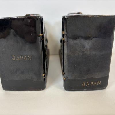 LOT 87: All Aboard! Vintage Hand-Painted Train Locomotive Bookends, Hamilton Collection Numbered Plate & Model Railroaded Magazines