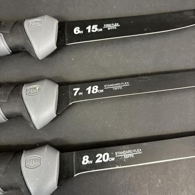 LOT 92: Penn Flex Fillet Knives & 3-D Fishing Puzzle (unopened)