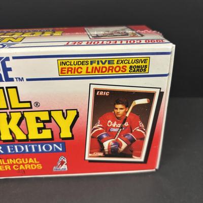 LOT 93: Unopened 1990 Score NHL Hockey Trading Cards & Philadelphia Flyers iHip Slap Shot Earphones