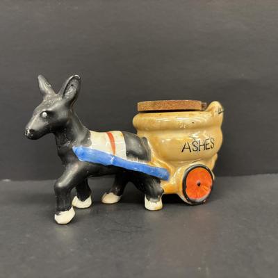 LOT 95: Collection of 7 Vintage Donkey Pulling Cart Hand Painted Ashtrays, Japan