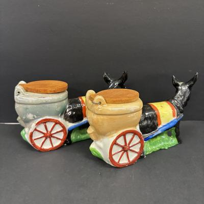 LOT 95: Collection of 7 Vintage Donkey Pulling Cart Hand Painted Ashtrays, Japan