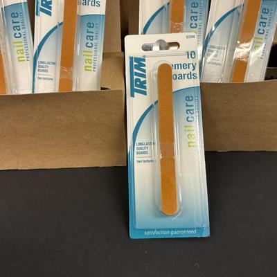 LOT 98: Health & Beauty Collection: Unopened 20-Carats by Dana Perfumed Dusting Powder, Aramis Antiperspirant Spray, So Lady Like by...