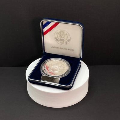 LOT 102: 1994 Bicentennial of the U.S. Capitol Commemorative Silver Dollar Proof Coin in Presentation Box and Certificate of Authenticity