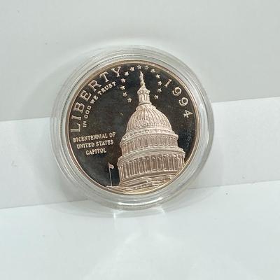 LOT 102: 1994 Bicentennial of the U.S. Capitol Commemorative Silver Dollar Proof Coin in Presentation Box and Certificate of Authenticity