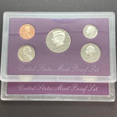 LOT 109: Five United States Mint Coin Proof Sets - (2) 1991, (2) 1992 and (1) 1993