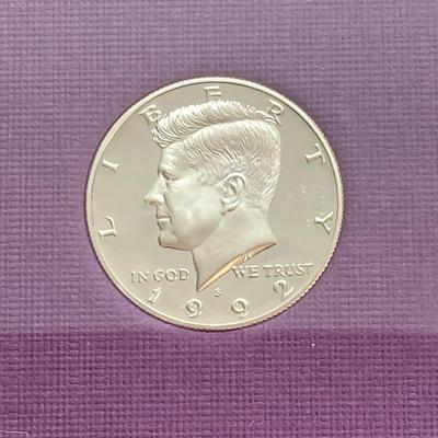 LOT 109: Five United States Mint Coin Proof Sets - (2) 1991, (2) 1992 and (1) 1993