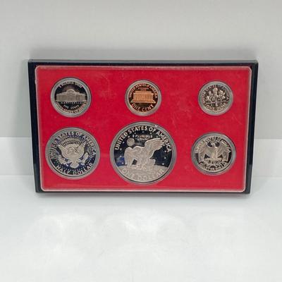 LOT 111: 1978-S United States Proof Set with Eisenhower Dollar Coin in Black Plastic Holder
