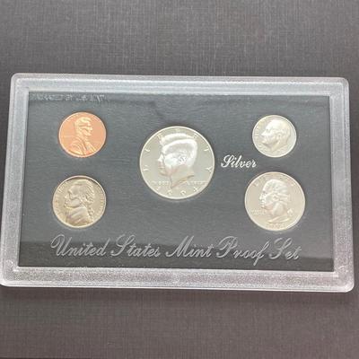 LOT 112: Two United States Mint Silver Proof Coin Sets - 1993 and 1994