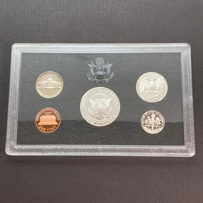 LOT 113: Three United States Mint Silver Proof Coin Sets - 1995, 1996 and 1998