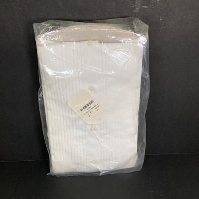 LOT 114: Collection of (16) Men's and Ladies' White Button Down Dress / Formal Shirts - (Martino Collection by Henry Segal and...