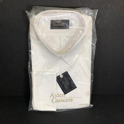 LOT 114: Collection of (16) Men's and Ladies' White Button Down Dress / Formal Shirts - (Martino Collection by Henry Segal and...